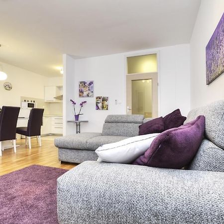 Lavanda マカルスカ 部屋 写真